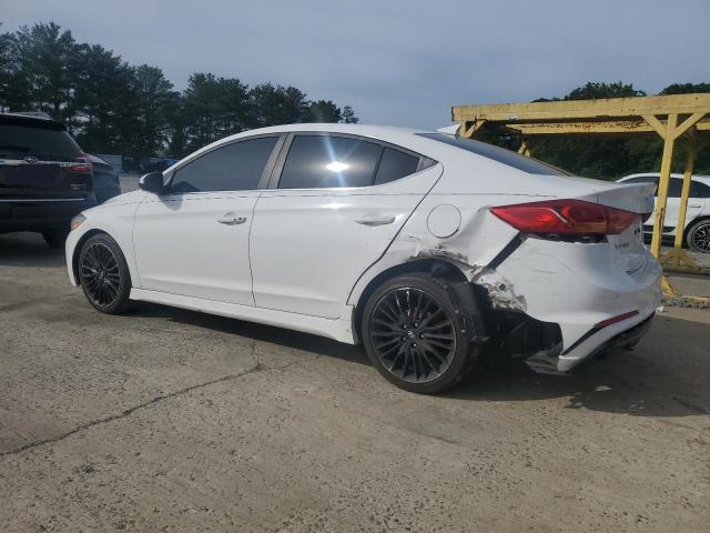 HYUNDAI ELANTRA 2018 Белый