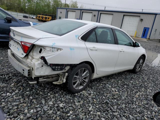  TOYOTA CAMRY 2017 Белый