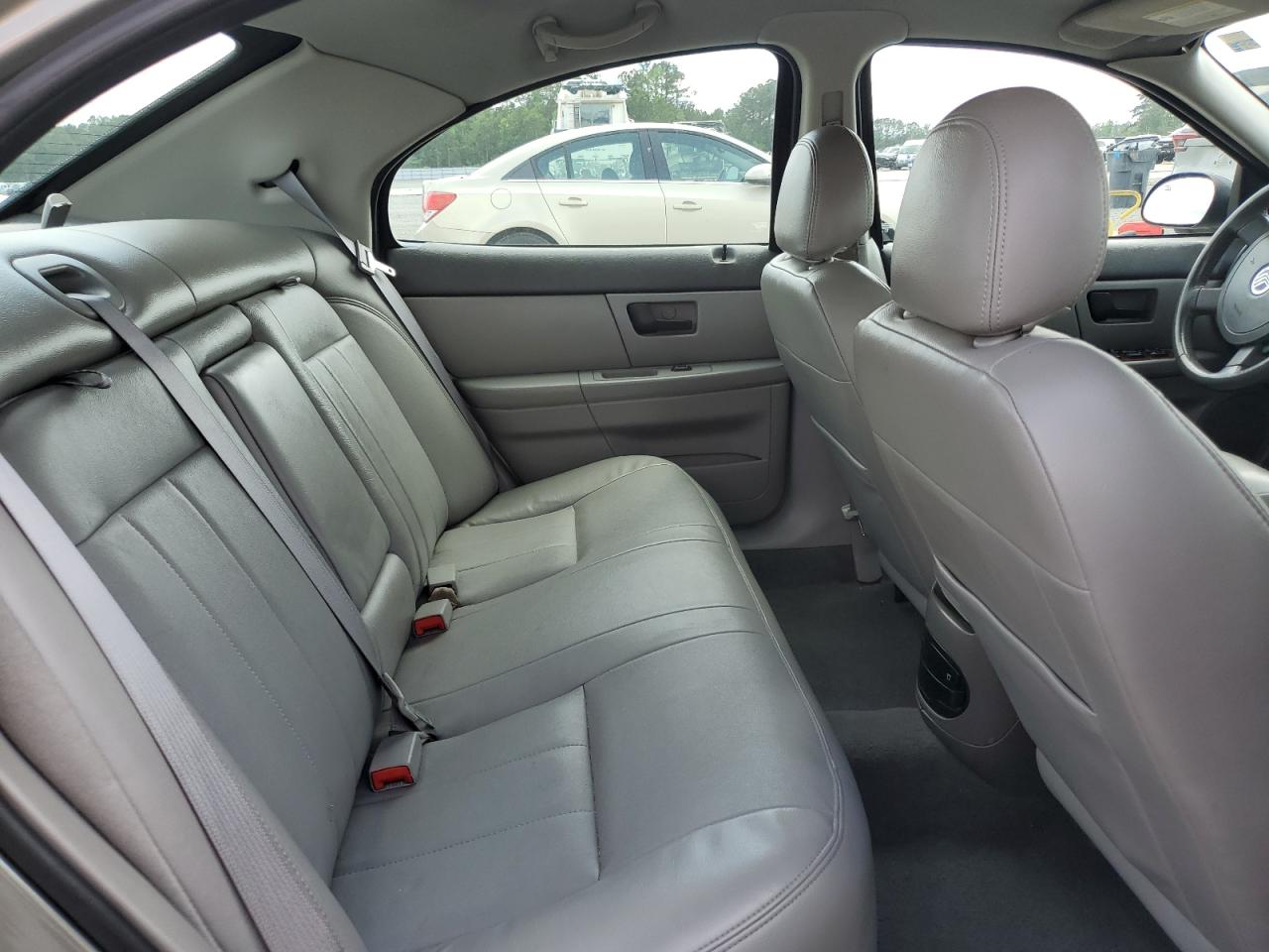 2004 Mercury Sable Ls Premium VIN: 1MEFM55S94A620592 Lot: 56555655
