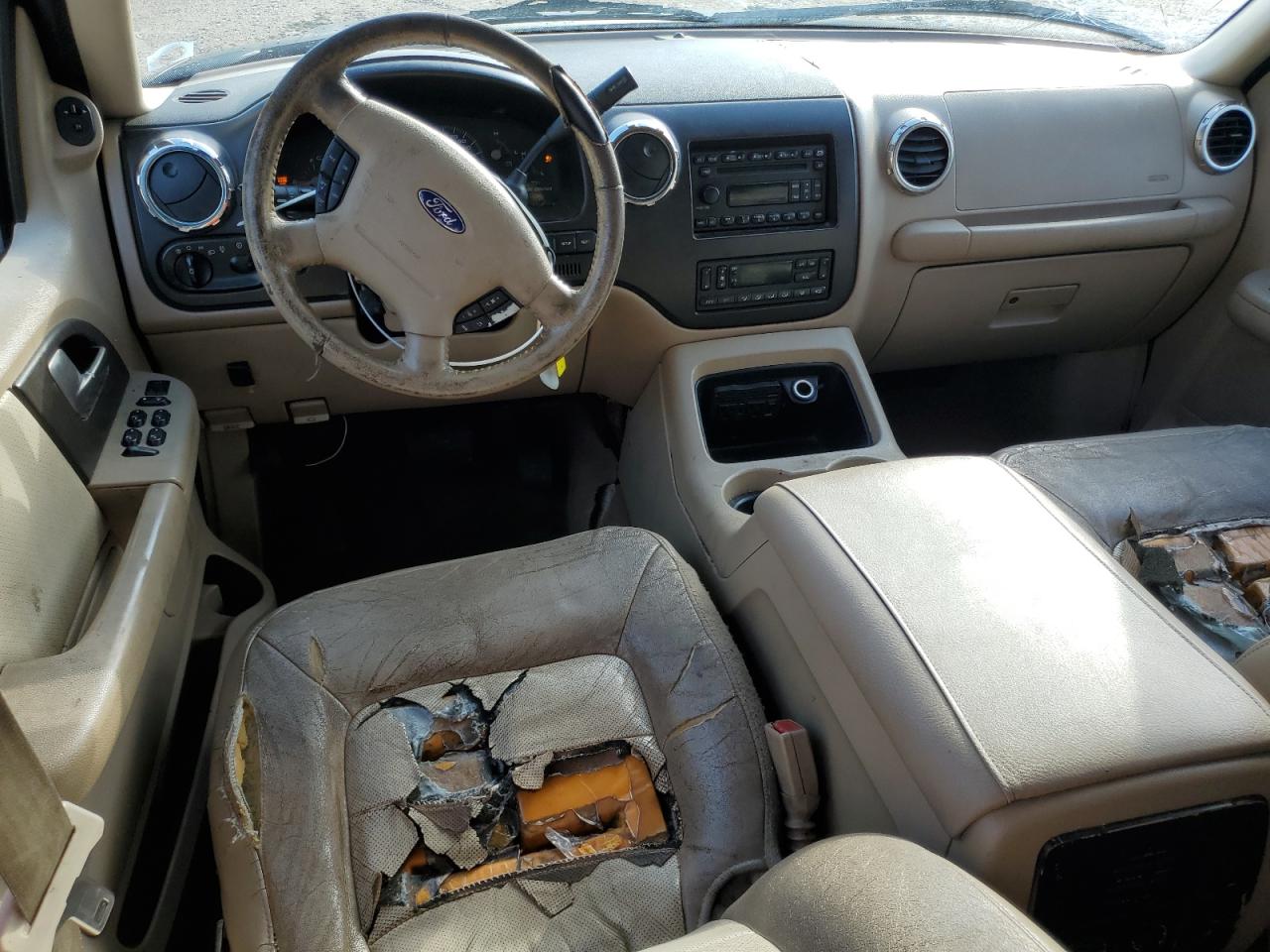 2004 Ford Expedition Eddie Bauer VIN: 1FMFU17L94LB43727 Lot: 56572615