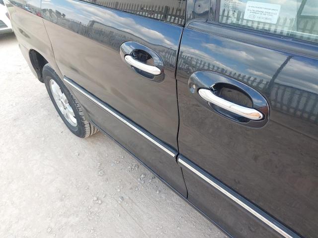 2005 KIA SEDONA LE