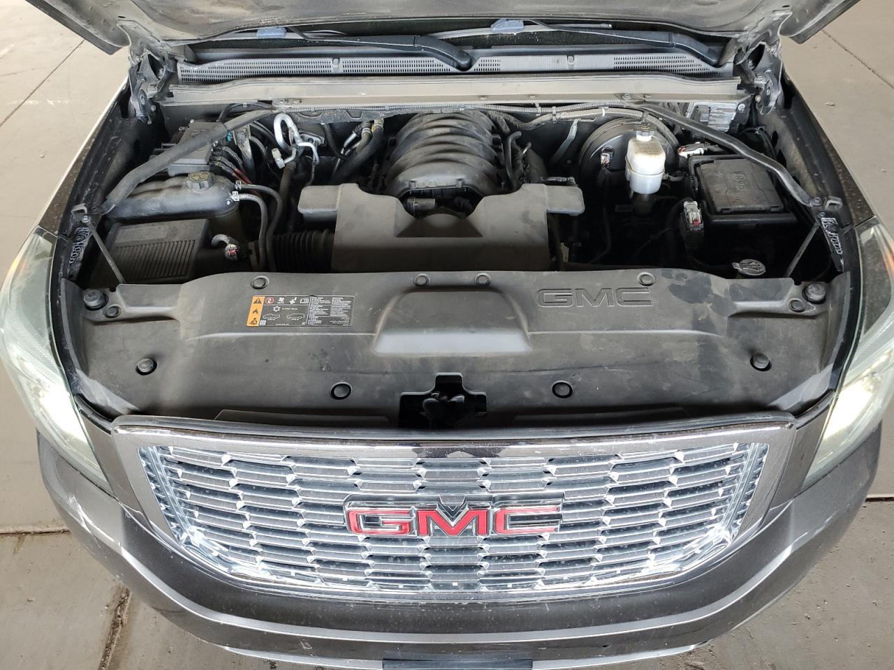 2019 GMC Yukon Xl Denali VIN: 1GKS2HKJ8KR205950 Lot: 56719695