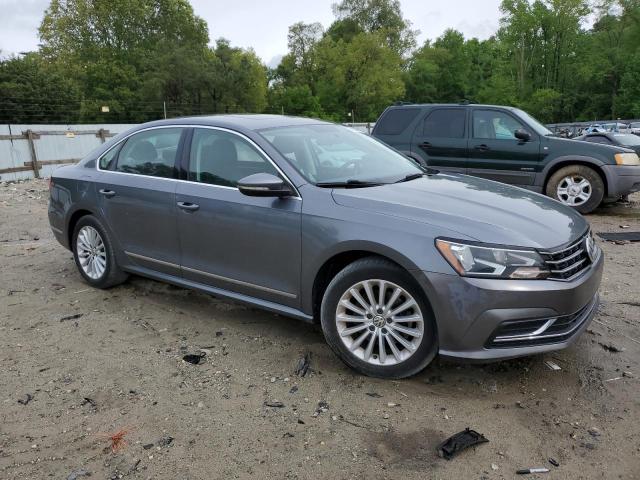  VOLKSWAGEN PASSAT 2017 Gray