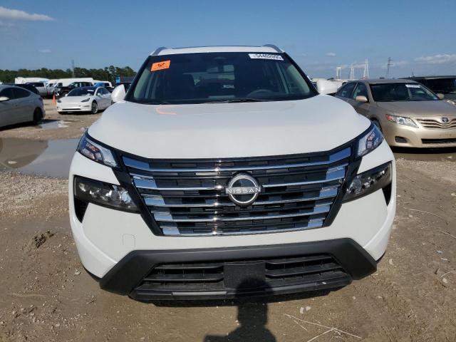  NISSAN ROGUE 2024 White