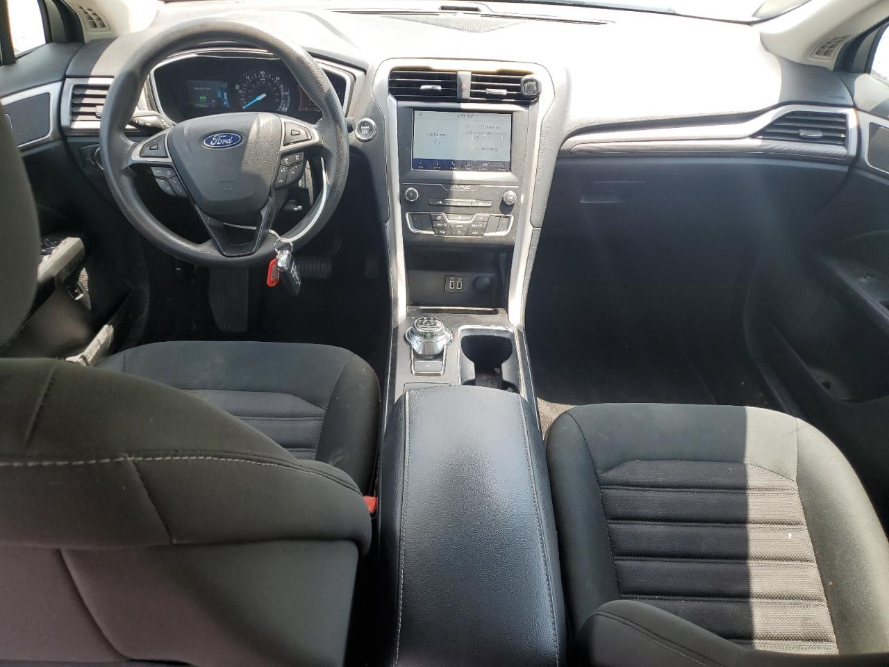 2019 Ford Fusion Se VIN: 3FA6P0LU5KR124780 Lot: 54029005