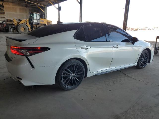  TOYOTA CAMRY 2021 Білий