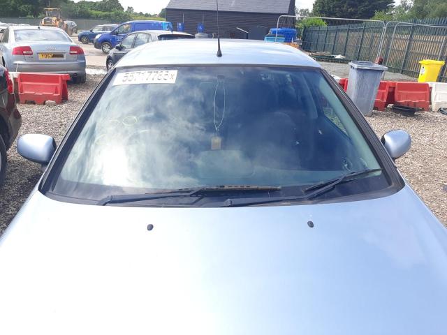 2004 NISSAN ALMERA SE