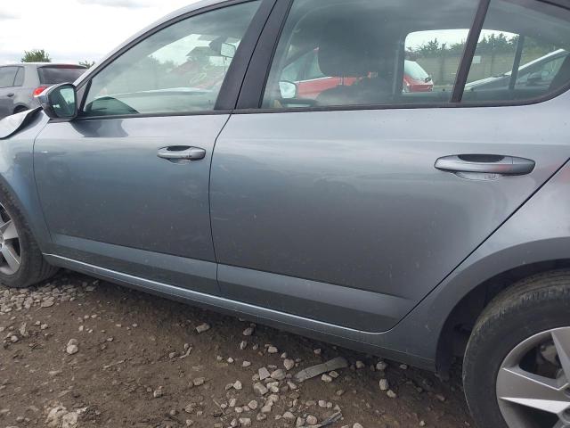 2013 SKODA OCTAVIA SE