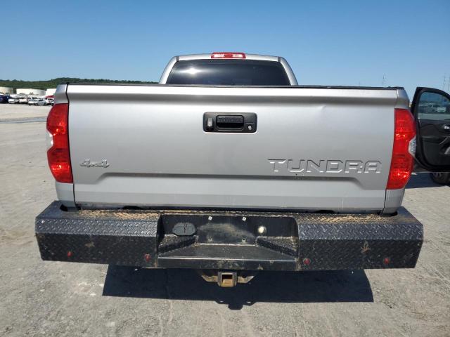 Pickups TOYOTA TUNDRA 2015 Silver