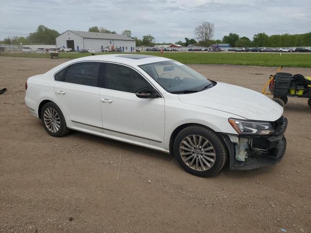  VOLKSWAGEN PASSAT 2017 Белый