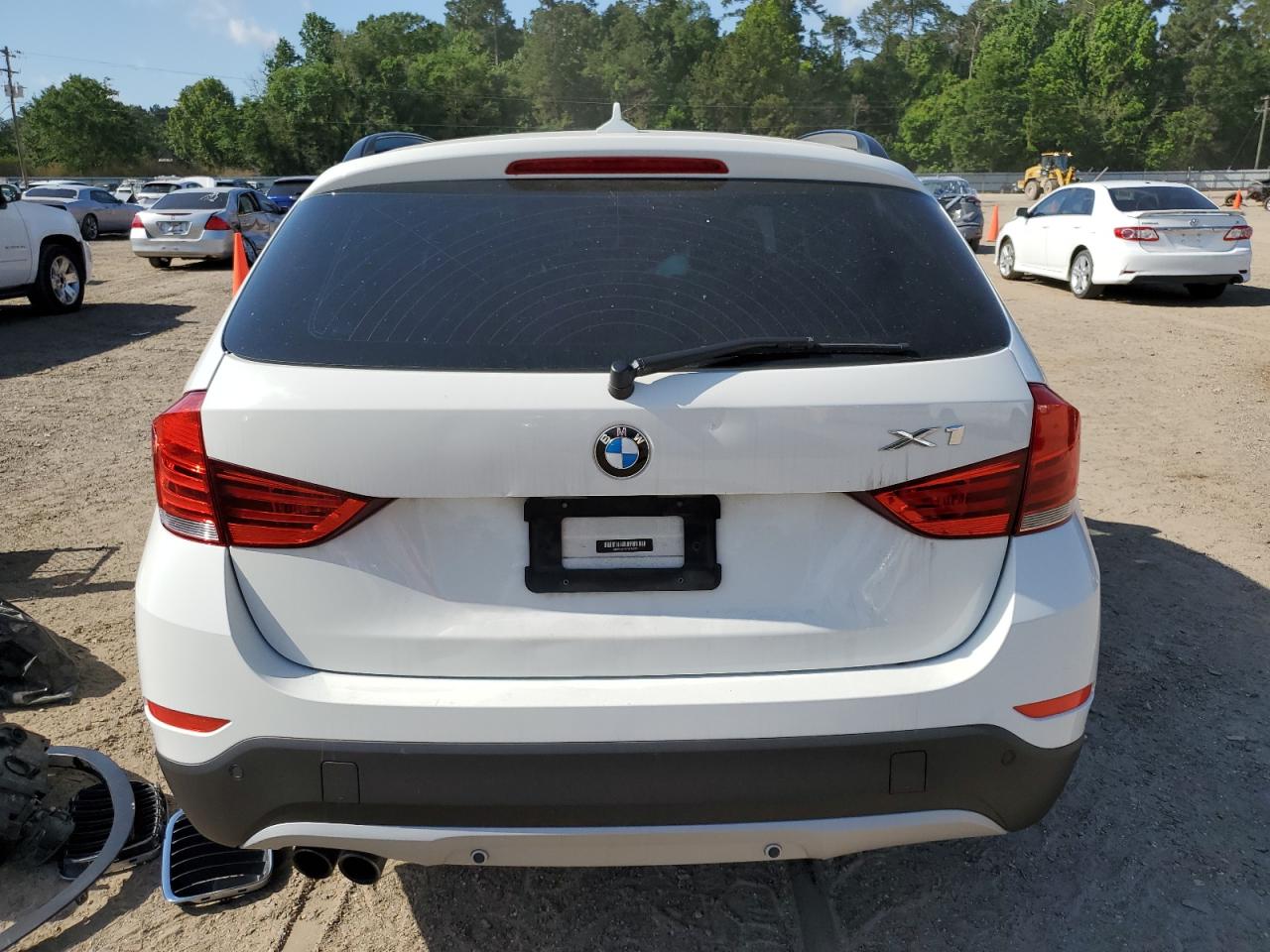 2015 BMW X1 xDrive28I VIN: WBAVL1C54FVY35232 Lot: 56689085