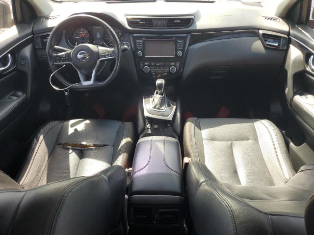  NISSAN ROGUE 2017 Красный