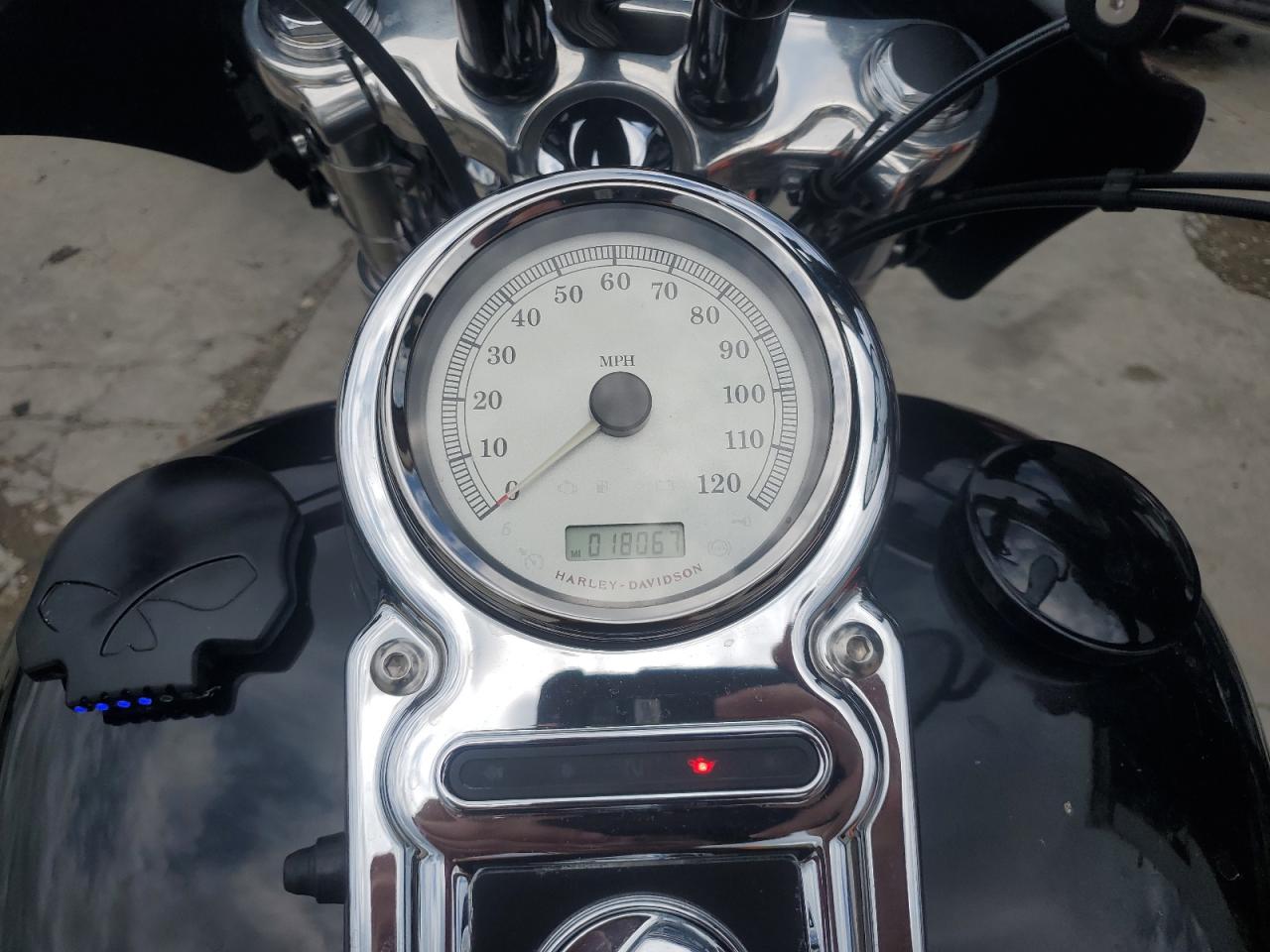 2010 Harley-Davidson Fxdf VIN: 1HD1GY412AC300204 Lot: 56819185