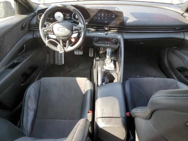  HYUNDAI ELANTRA 2022 Чорний