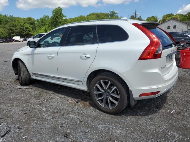  VOLVO XC60 2017 White