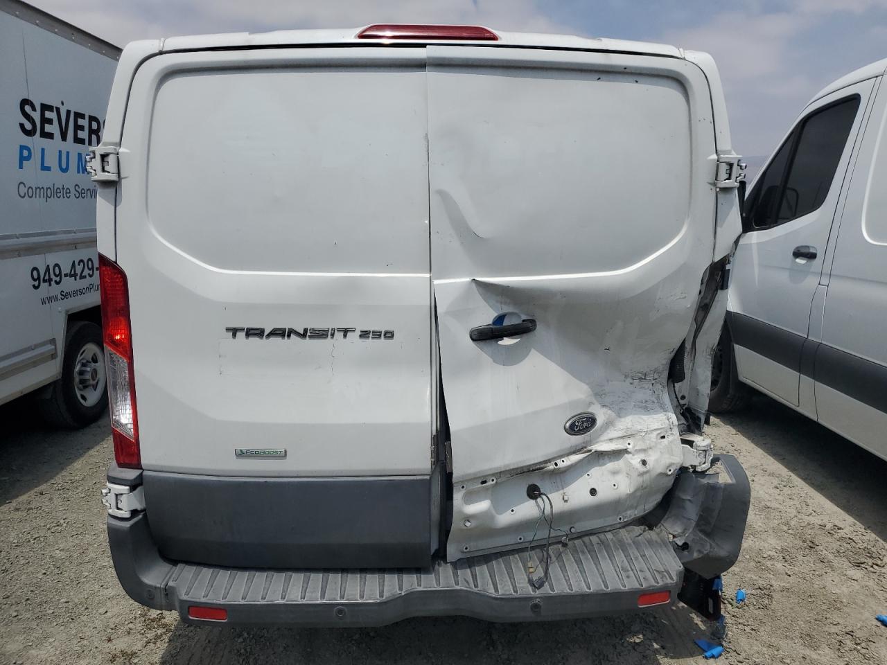 2015 Ford Transit T-250 VIN: 1FTYR1ZG0FKB07948 Lot: 57792485