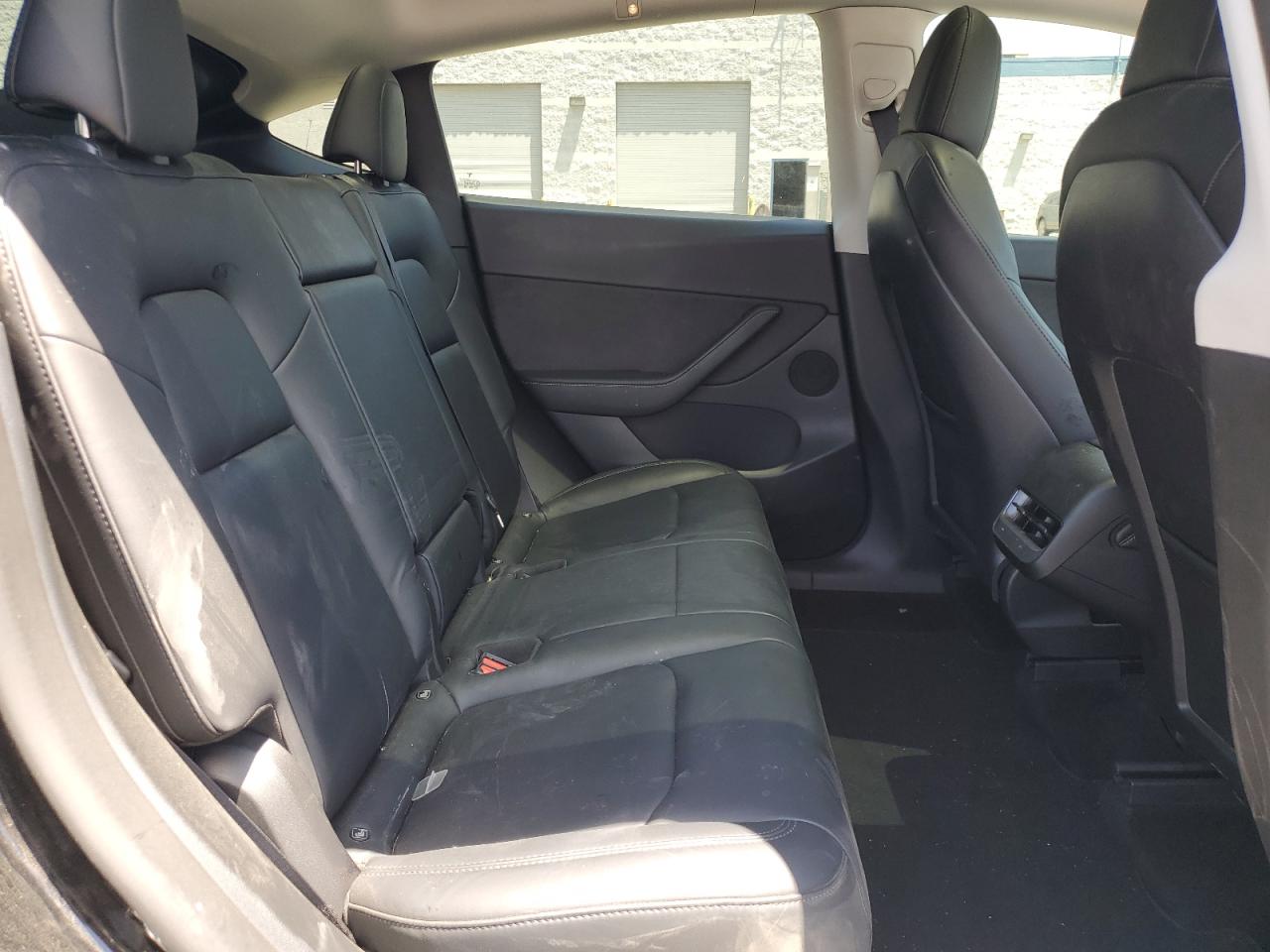 2022 Tesla Model Y VIN: 7SAYGDEF2NF443037 Lot: 56870145
