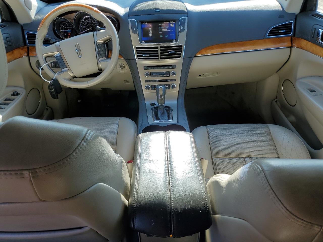 2012 Lincoln Mkt VIN: 2LMHJ5AT8CBL53207 Lot: 55492075