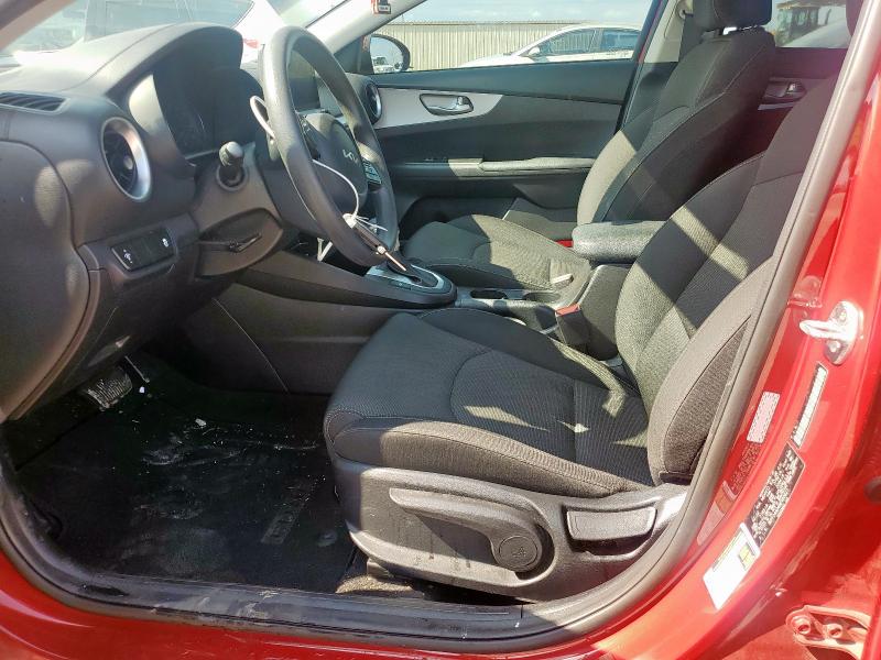  KIA FORTE 2022 Красный