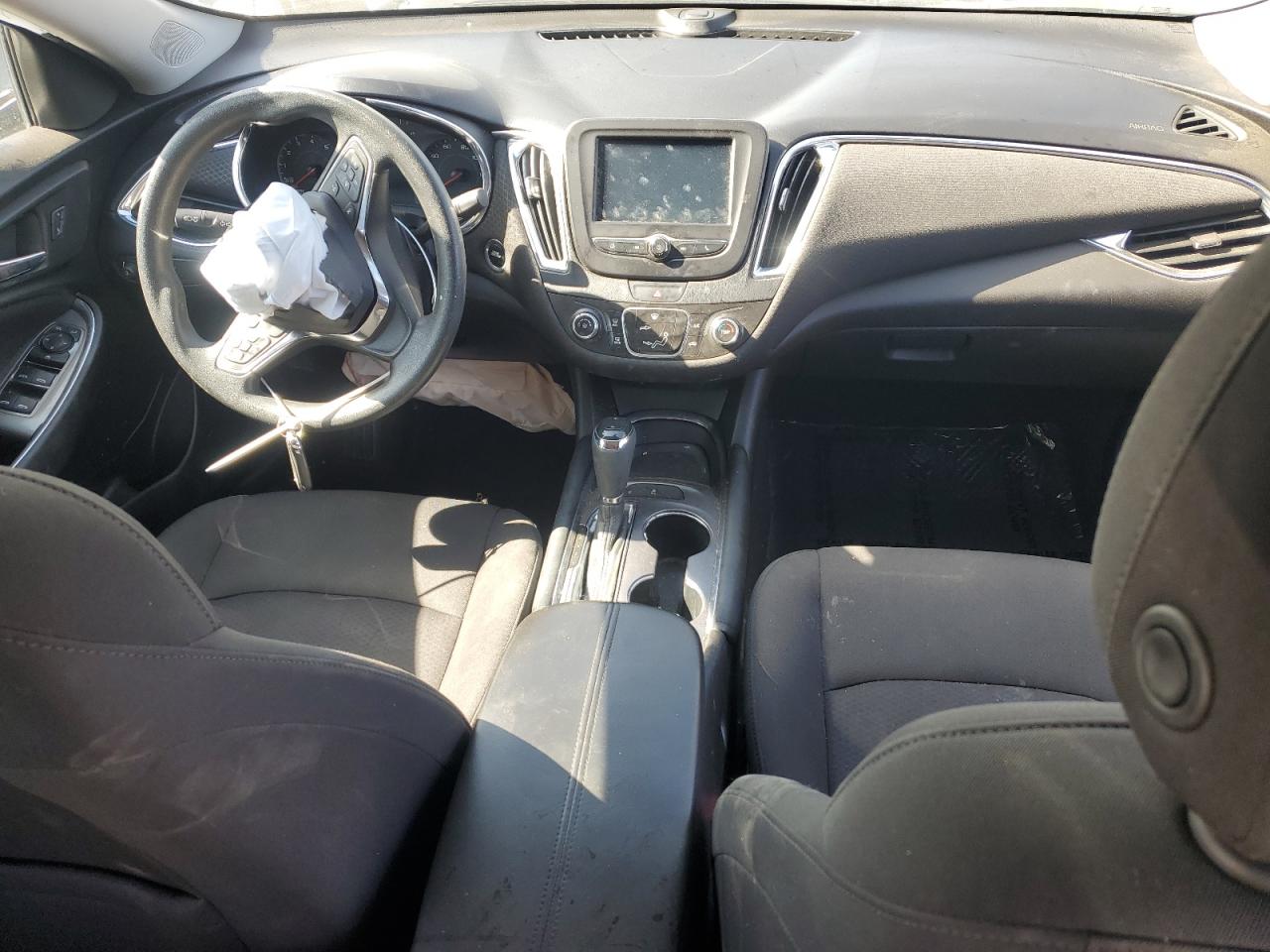 2018 Chevrolet Malibu Lt VIN: 1G1ZD5ST3JF138090 Lot: 58791415