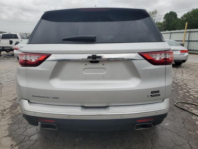  CHEVROLET TRAVERSE 2018 Серебристый