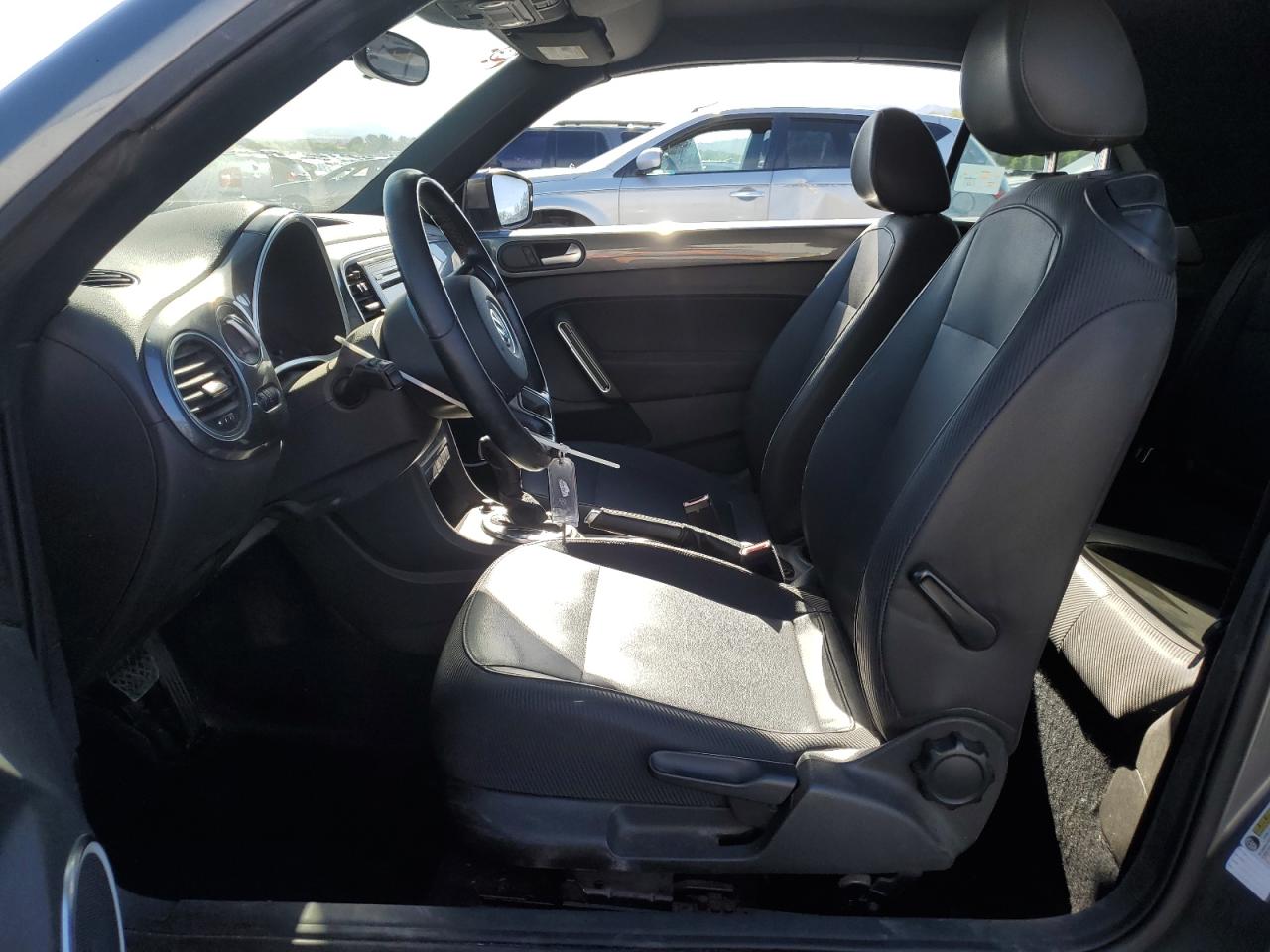 2013 Volkswagen Beetle VIN: 3VW5X7ATXDM827135 Lot: 56331205