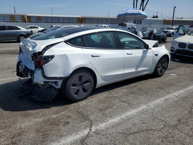  TESLA MODEL 3 2021 Белы