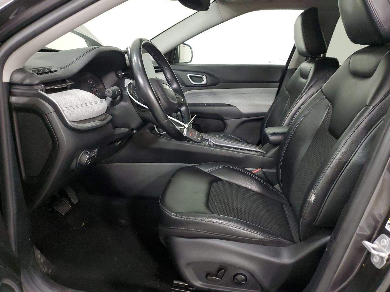 2022 Jeep Compass Latitude VIN: 3C4NJCBB4NT213742 Lot: 56679525
