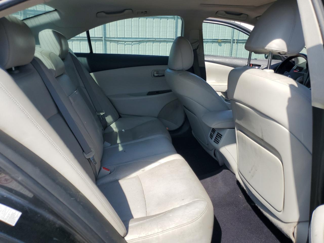 2011 Lexus Es 350 VIN: JTHBK1EG0B2460196 Lot: 56697105
