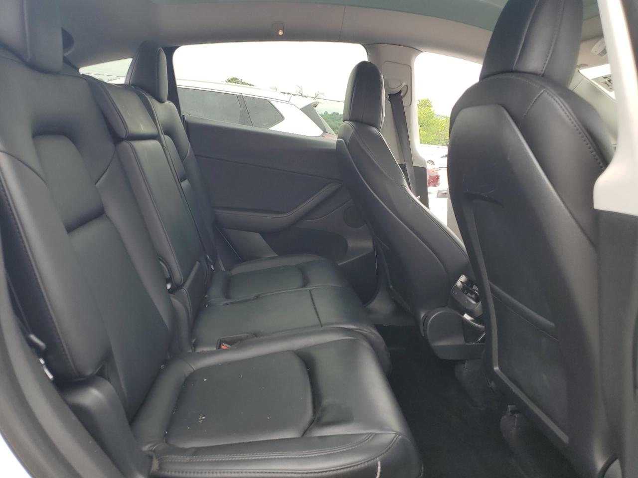 2022 Tesla Model Y VIN: 7SAYGAEE7NF307329 Lot: 57294955