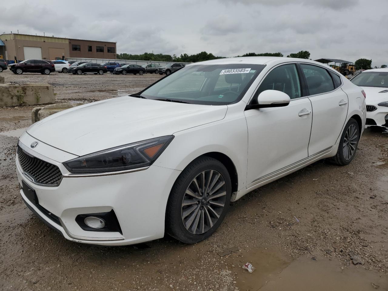 2017 Kia Cadenza Premium for Sale in Kansas City, KS - Minor Dent/Scratches
