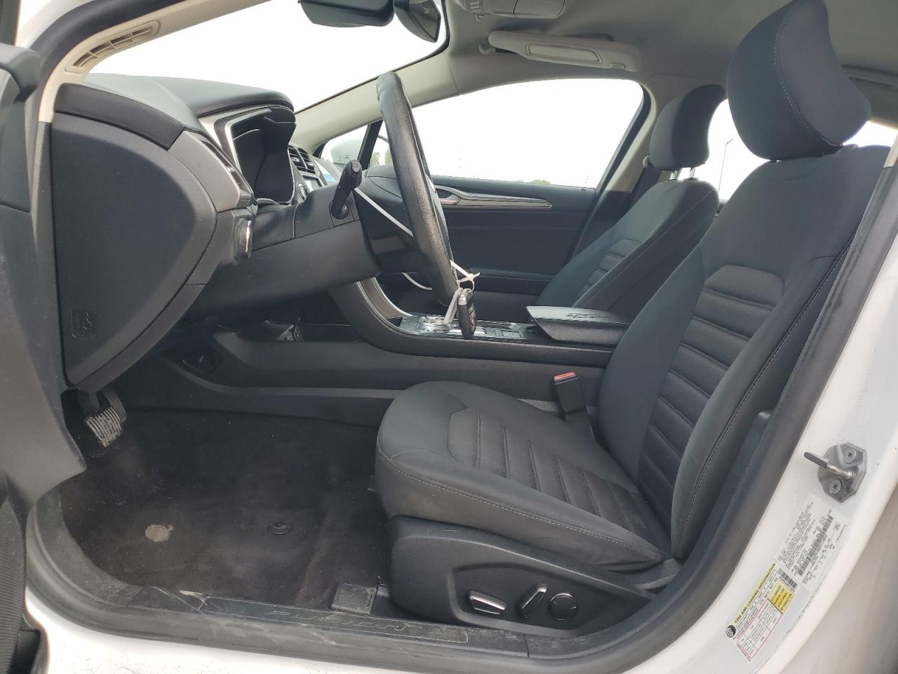 2019 Ford Fusion Se VIN: 3FA6P0LU0KR124850 Lot: 54043155