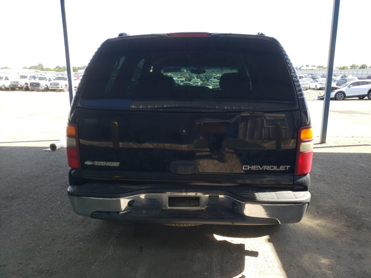 2002 Chevrolet Tahoe C1500 VIN: 1GNEC13V32J215385 Lot: 56666035