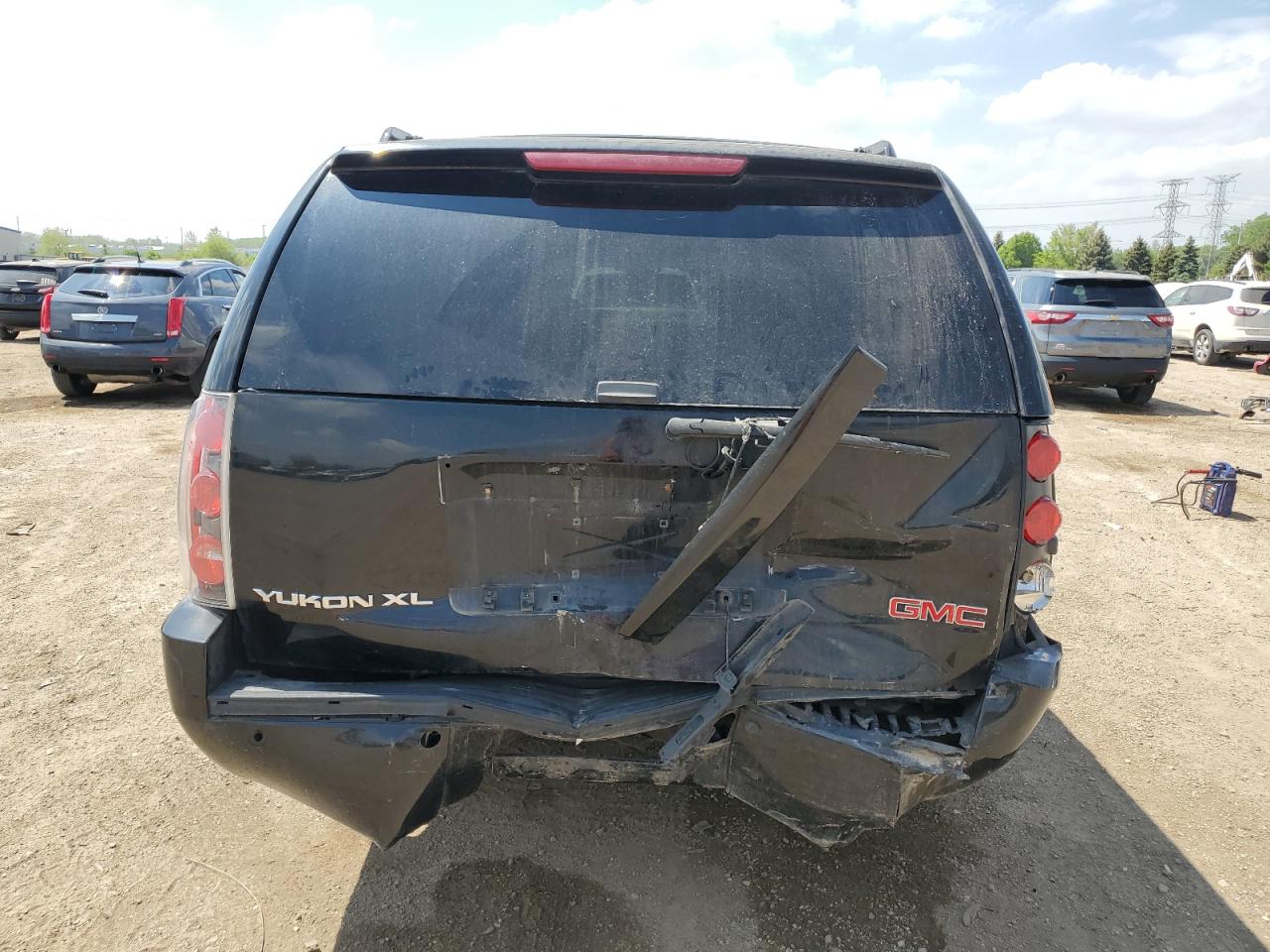 2007 GMC Yukon Xl Denali VIN: 1GKFK66847J150013 Lot: 56486435