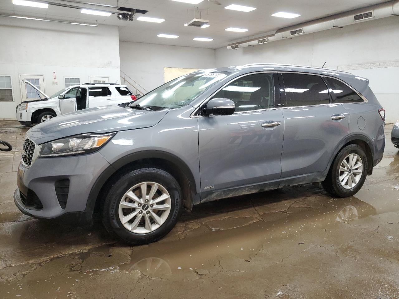 2020 Kia Sorento L for Sale in Davison, MI - Front End