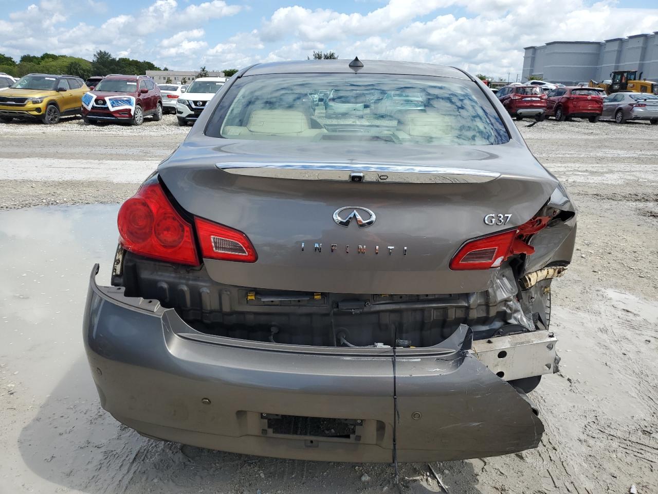 2011 Infiniti G37 Base VIN: JN1CV6AP7BM504833 Lot: 56696695