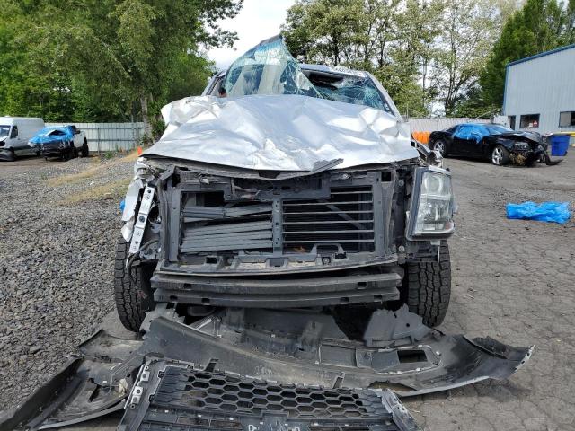  CHEVROLET SUBURBAN 2020 Серебристый