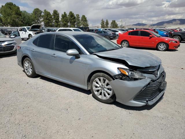  TOYOTA CAMRY 2019 Серебристый