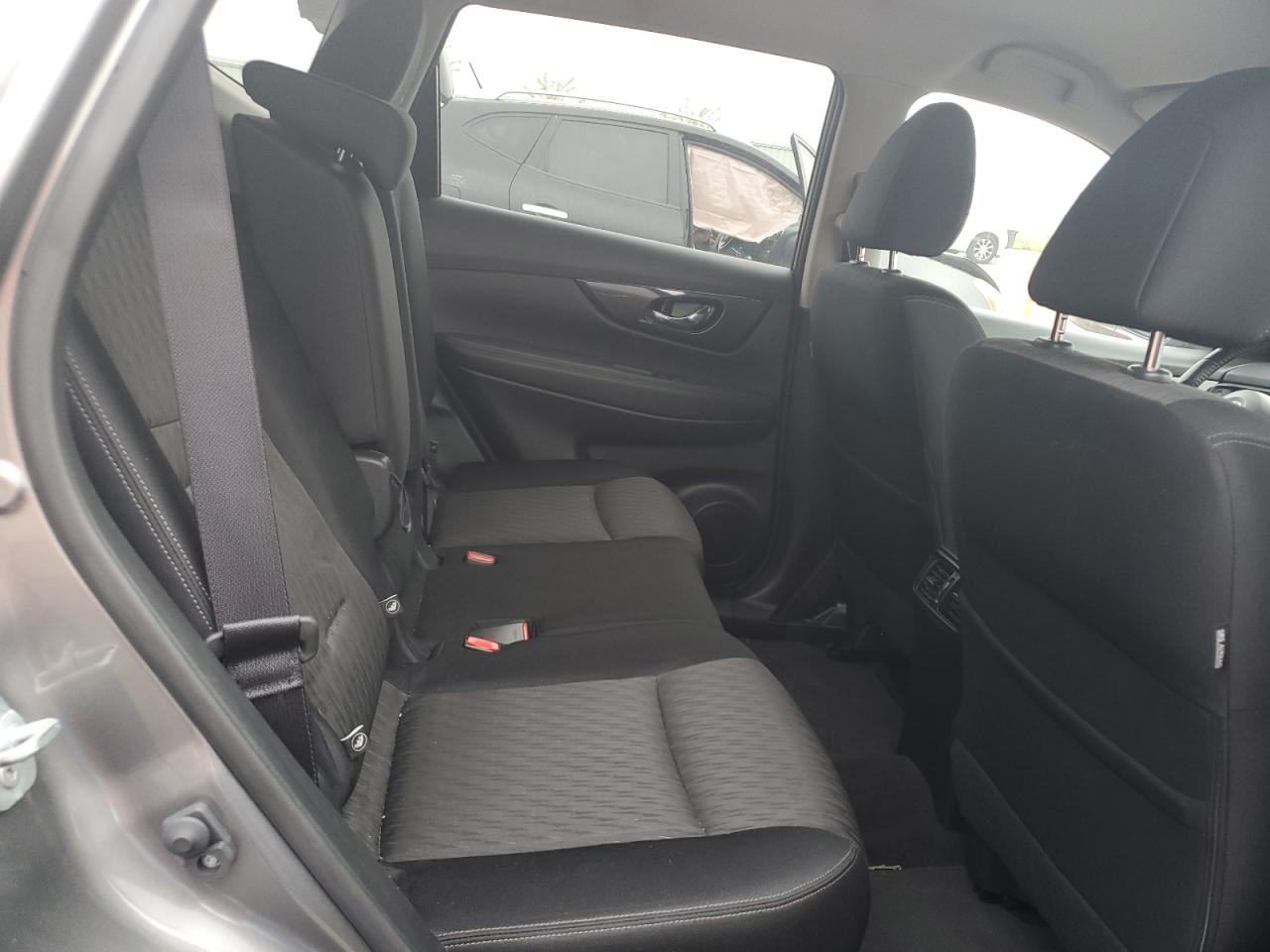 2017 Nissan Rogue S VIN: JN8AT2MV8HW002413 Lot: 56690725
