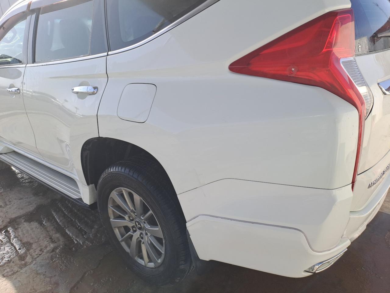 MMEMC71X1GH021879 - 2017 Mitsubishi Montero - #57001785