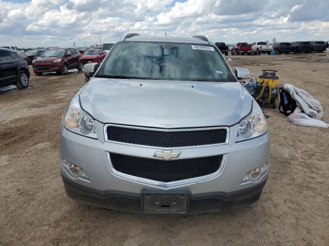 Parquets CHEVROLET TRAVERSE 2012 Srebrny