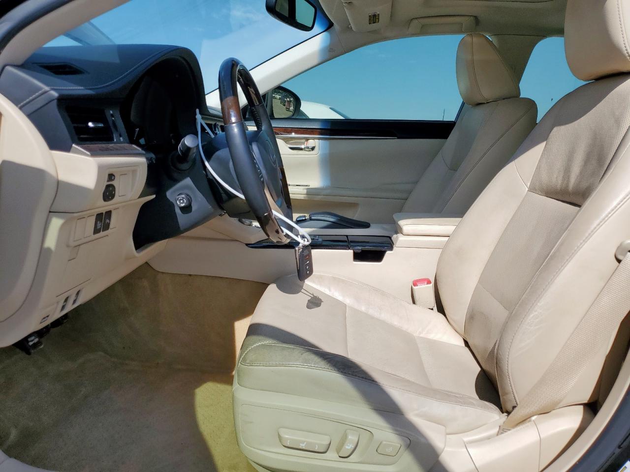 2014 Lexus Es 350 VIN: JTHBK1GG3E2118145 Lot: 56720075