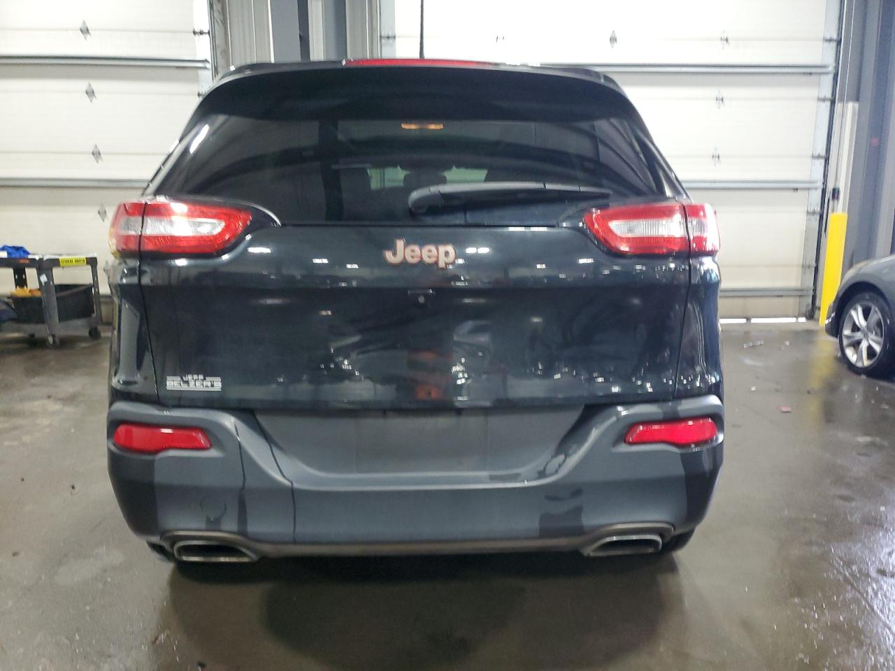 2016 Jeep Cherokee Latitude VIN: 1C4PJLCS5GW275784 Lot: 58617835