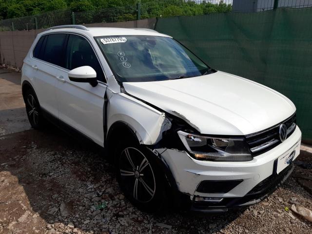 2016 VOLKSWAGEN TIGUAN SE
