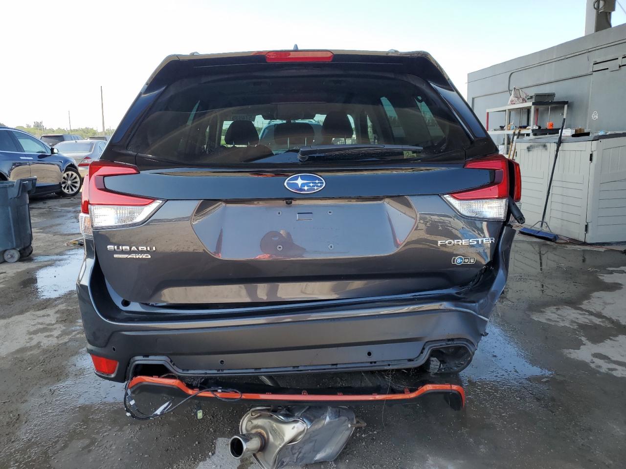 2023 Subaru Forester Sport VIN: JF2SKAJC9PH519062 Lot: 57493575