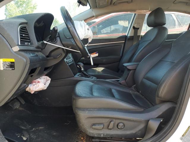  HYUNDAI ELANTRA 2017 Белый