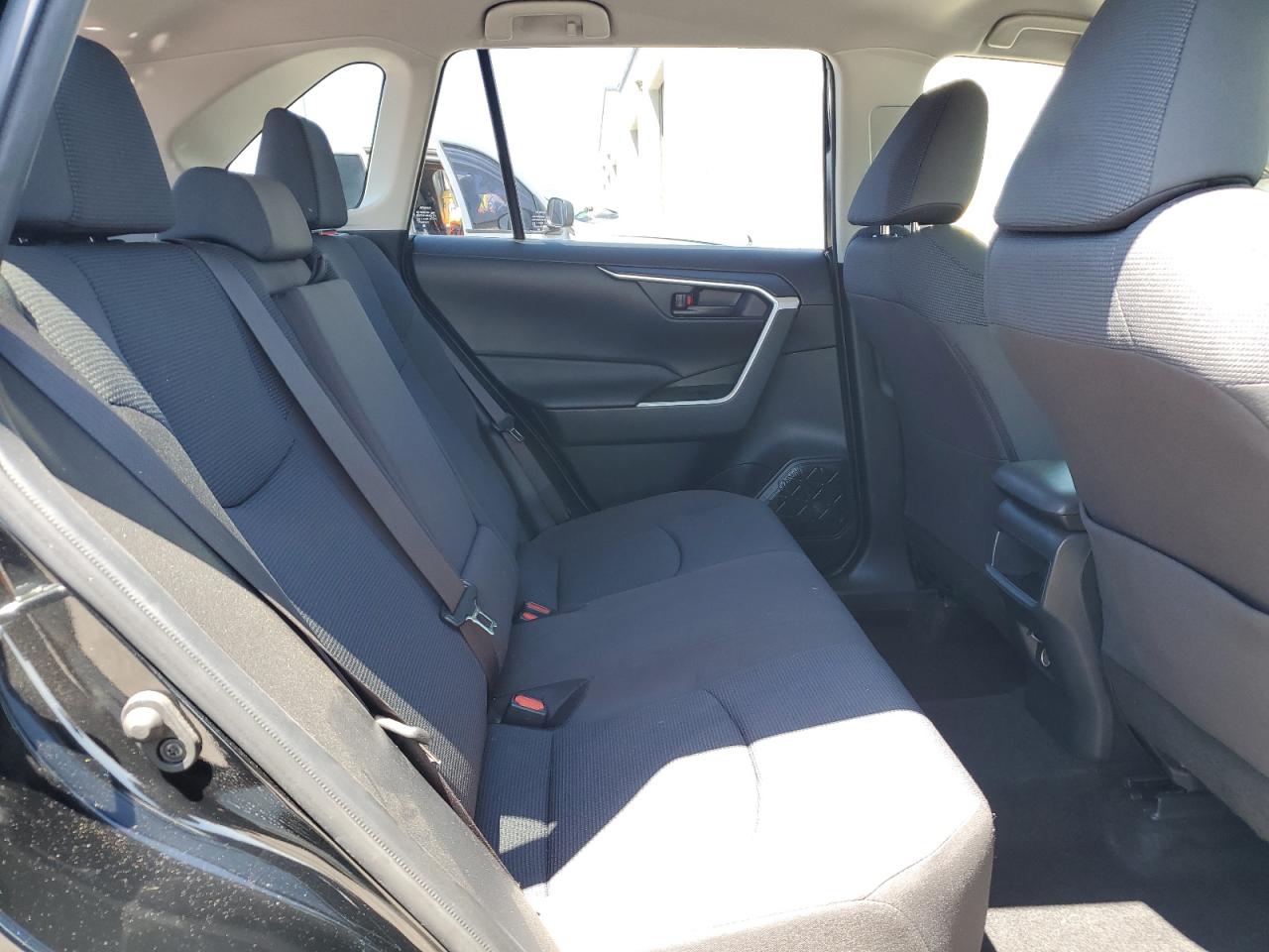 2020 Toyota Rav4 Le VIN: JTMF1RFV0LD052420 Lot: 55850345