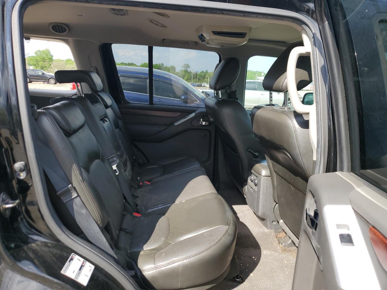 5N1AR1NB7BC618794 2011 Nissan Pathfinder S