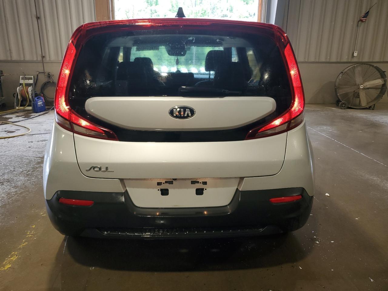 KNDJ23AU6L7013008 2020 Kia Soul Lx