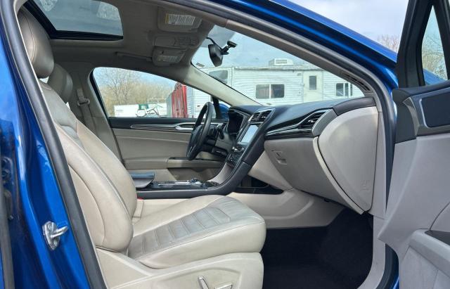 Sedans FORD FUSION 2017 Granatowy